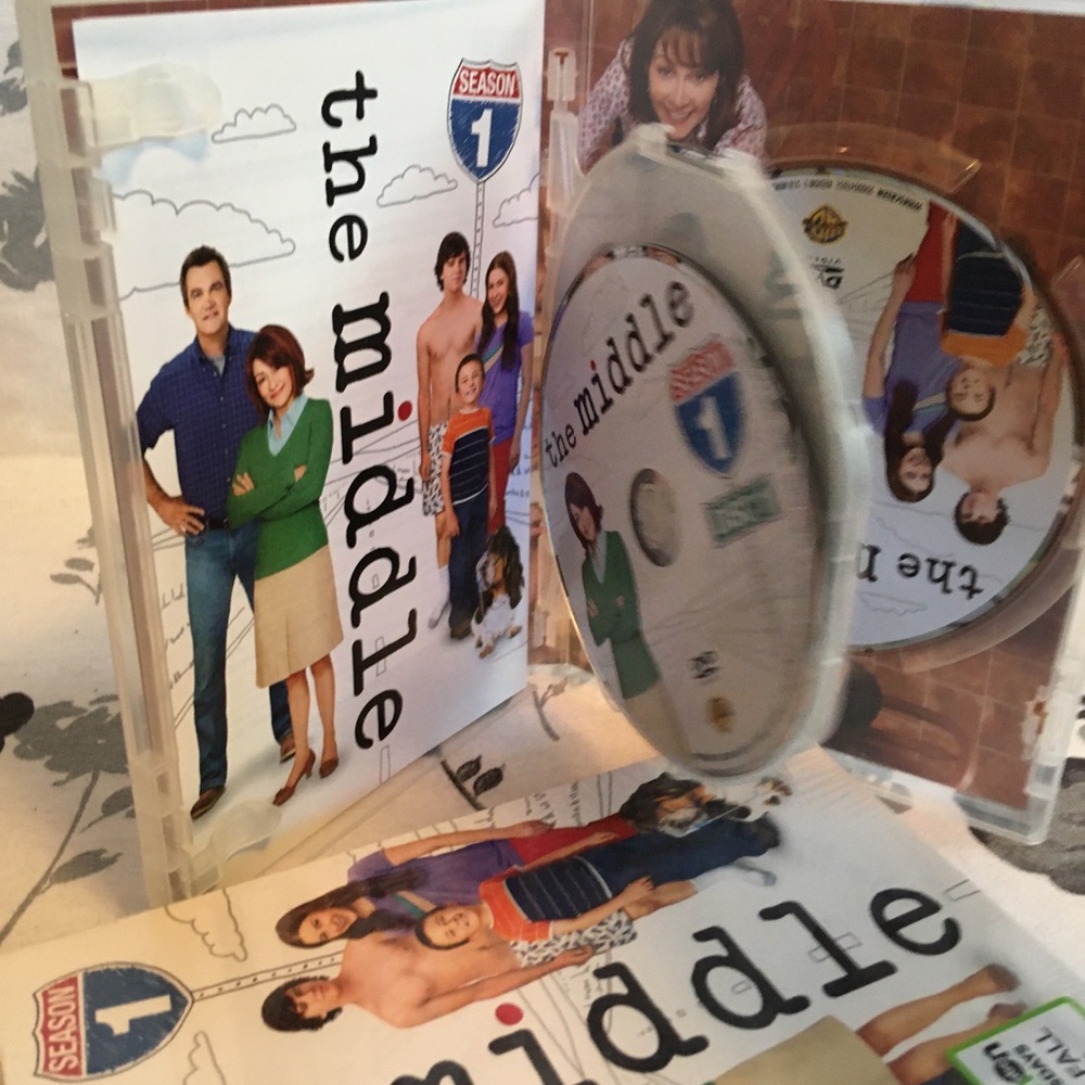 🔥 The Middle season 1 dvd 🔥 - Picture 3 of 4